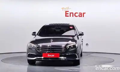 Mercedes-Benz E-Class 2020 2.0 Автомат в Москве № 225172, миниатюра 3