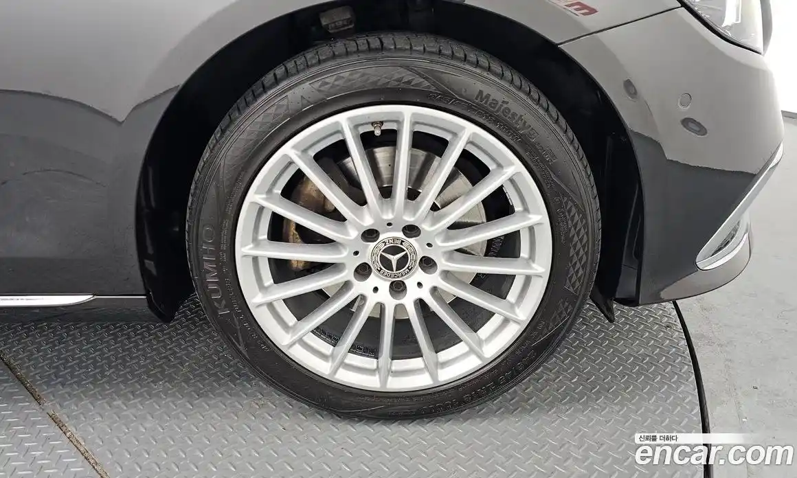 Mercedes-Benz E-Class 2020 2.0 Автомат в Москве № 225172, фото 5