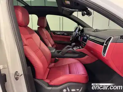 Porsche Cayenne 2020 3.0 Автомат в Москве № 231080, миниатюра 7