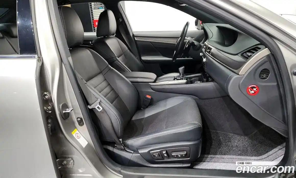 Lexus GS 2017 3.5 Автомат в Москве № 232045, фото 16