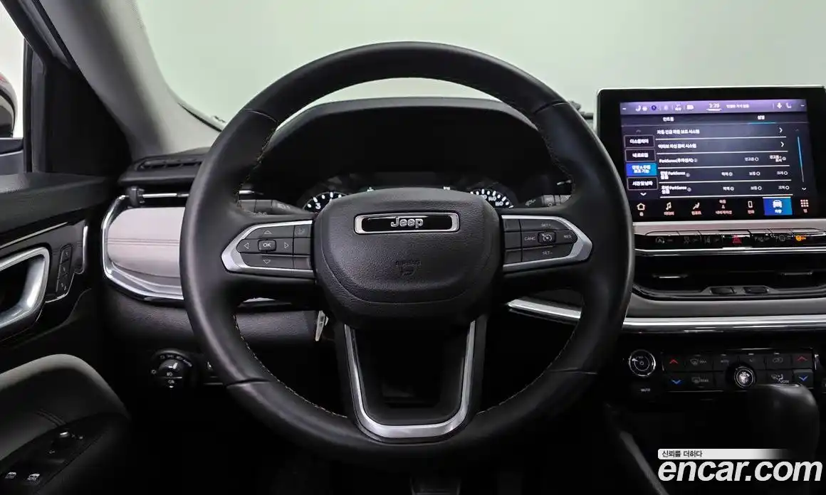 Jeep Compass 2022 2.4 Автомат в Москве № 232355, фото 14