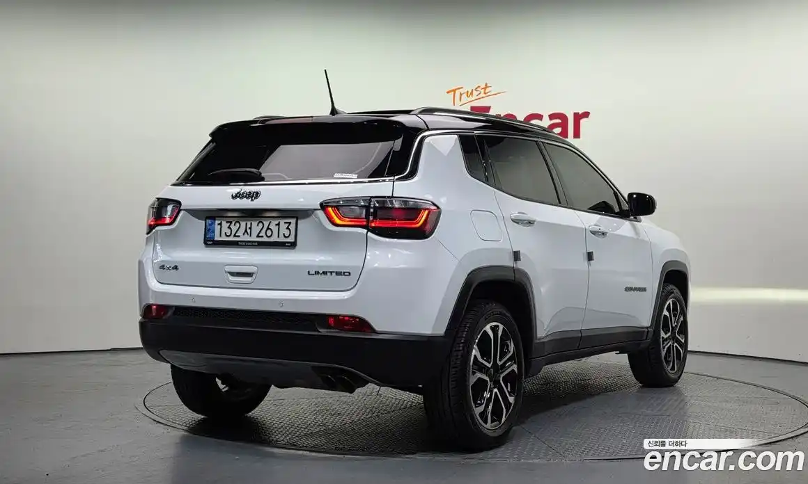 Jeep Compass 2022 2.4 Автомат в Москве № 232355, фото 16