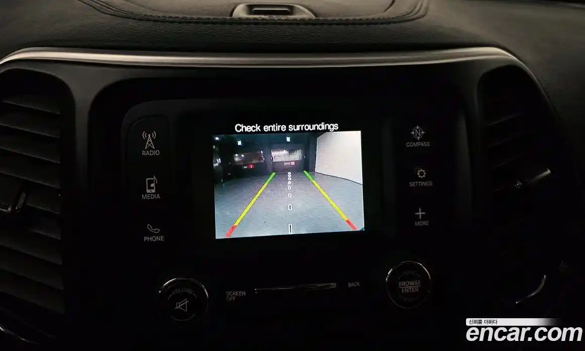 Jeep Cherokee 2016 2.4 Автомат в Москве № 232718, фото 14