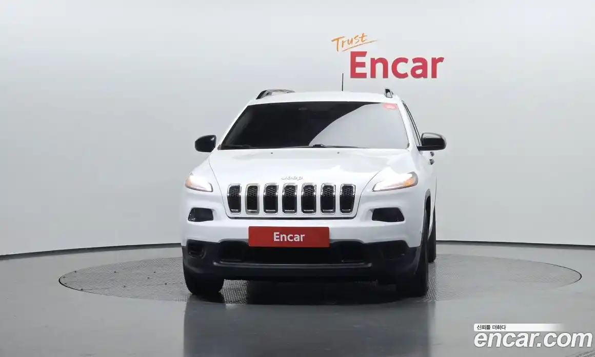 Jeep Cherokee 2016 2.4 Автомат в Москве № 232718, фото 3
