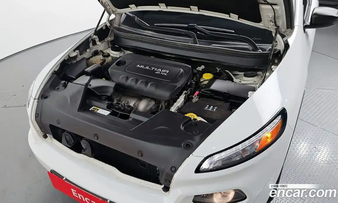 Jeep Cherokee 2016 2.4 Автомат в Москве № 232718, фото 6