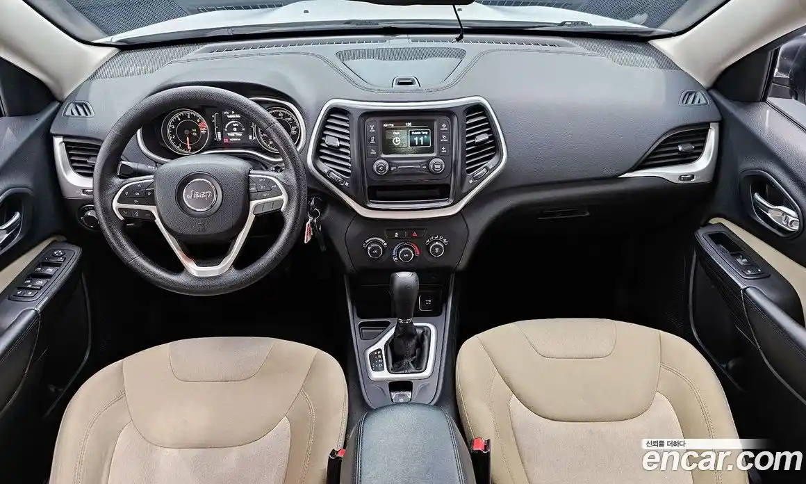 Jeep Cherokee 2016 2.4 Автомат в Москве № 232718, фото 7