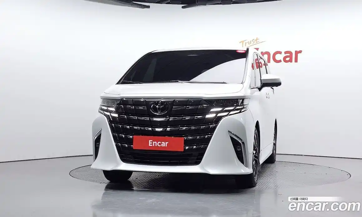 Toyota Alphard 2024 2.5 Автомат в Москве № 232830, фото 3