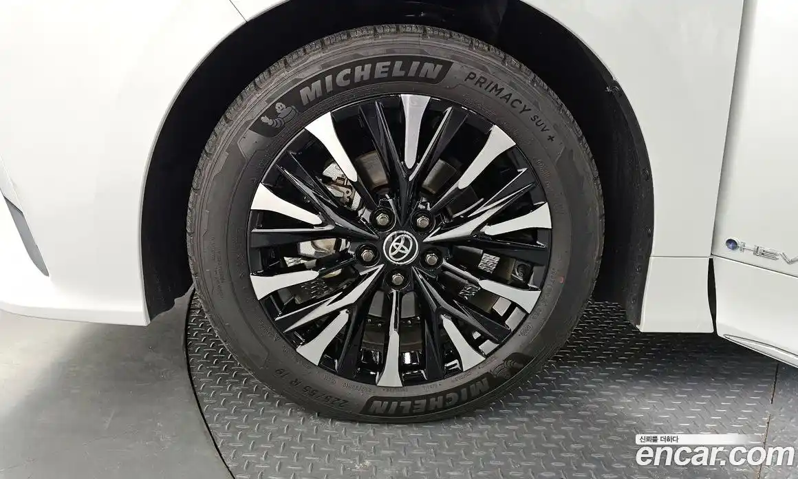 Toyota Alphard 2024 2.5 Автомат в Москве № 232830, фото 5