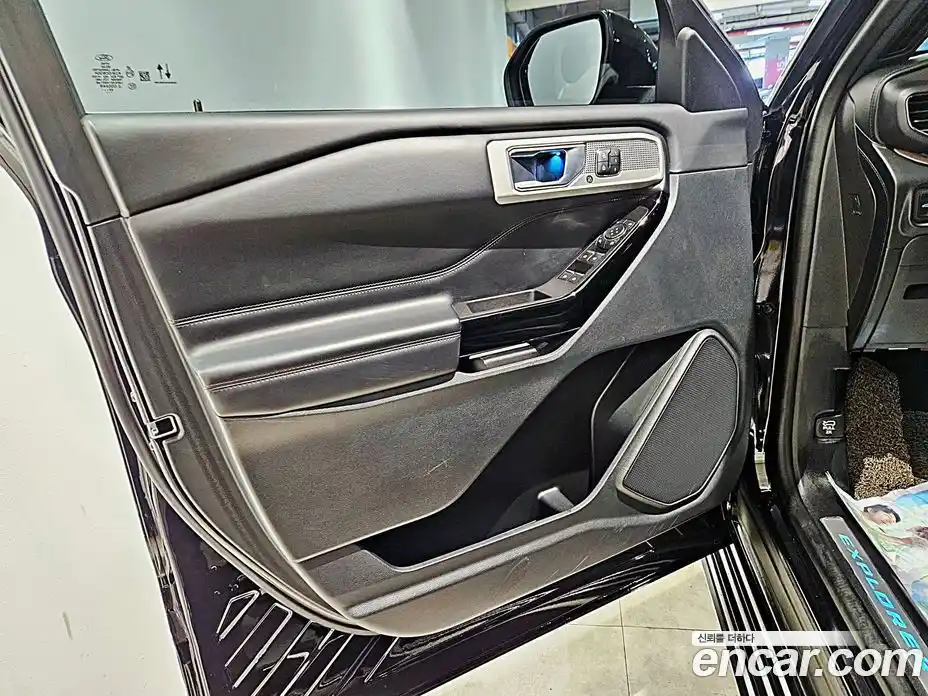 Ford Explorer 2022 3.0 Автомат в Москве № 233135, фото 15