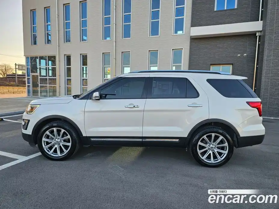 Ford Explorer 2016 2.3 Автомат в Москве № 233315, фото 3
