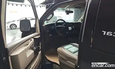 Chevrolet Express Van 2017 6.0 Автомат в Москве № 234343, миниатюра 10