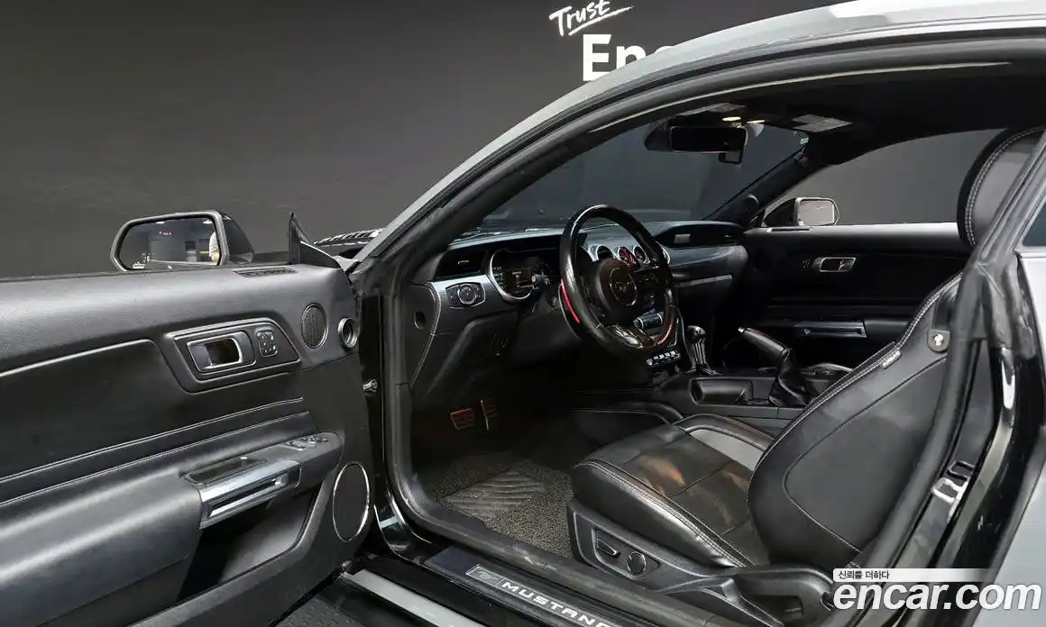 Ford Mustang 2019 2.3 Автомат в Москве № 255570, фото 14