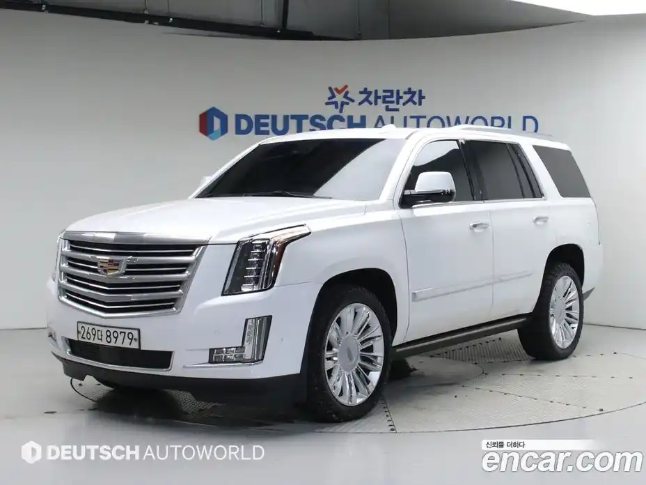 Cadillac Escalade 2019 6.2 Автомат в Москве № 256533, фото 1