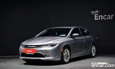 Chrysler 200, 2015