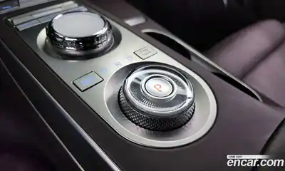 Genesis GV70 2022 2.5 Автомат в Москве № 26828, миниатюра 2