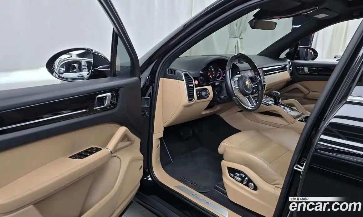 Porsche Cayenne 2021 3.0 Автомат в Москве № 270588, фото 8