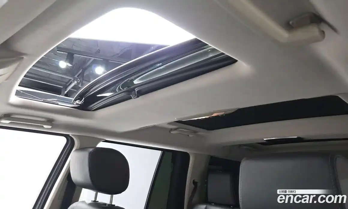 Land Rover Discovery 2015 3.0 Автомат в Москве № 271551, фото 18