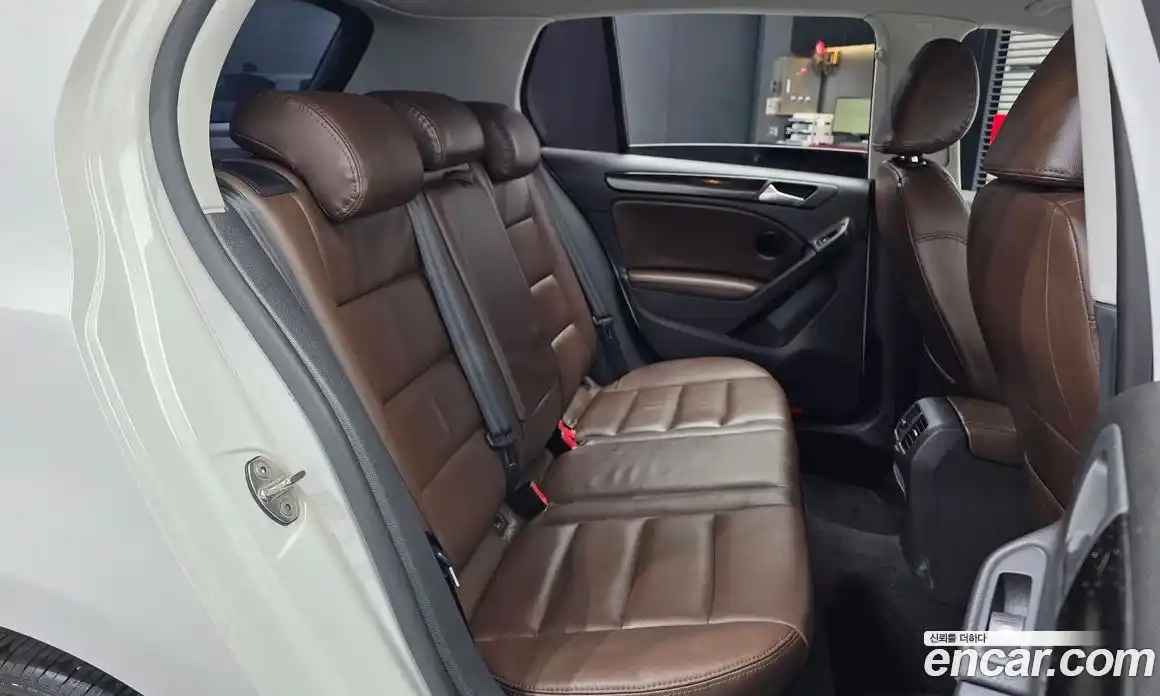 Volkswagen Golf 2013 1.6 Автомат в Москве № 272696, фото 12