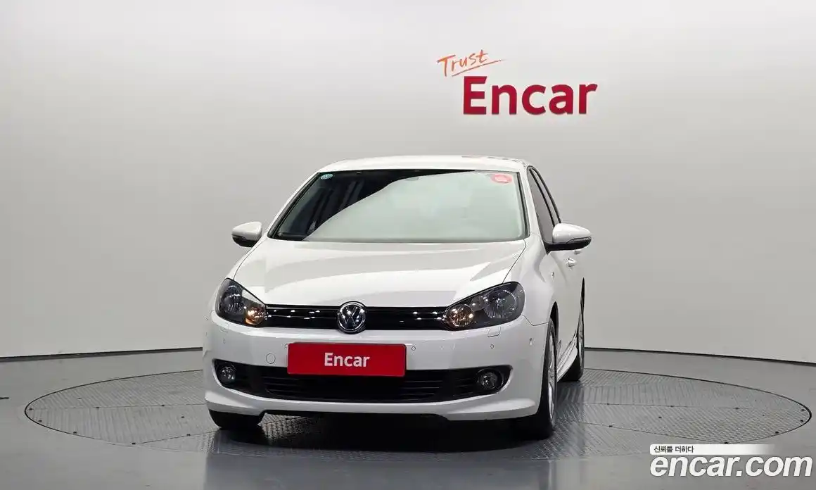 Volkswagen Golf 2013 1.6 Автомат в Москве № 272696, фото 3