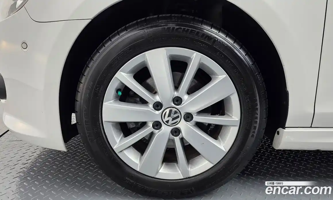 Volkswagen Golf 2013 1.6 Автомат в Москве № 272696, фото 5