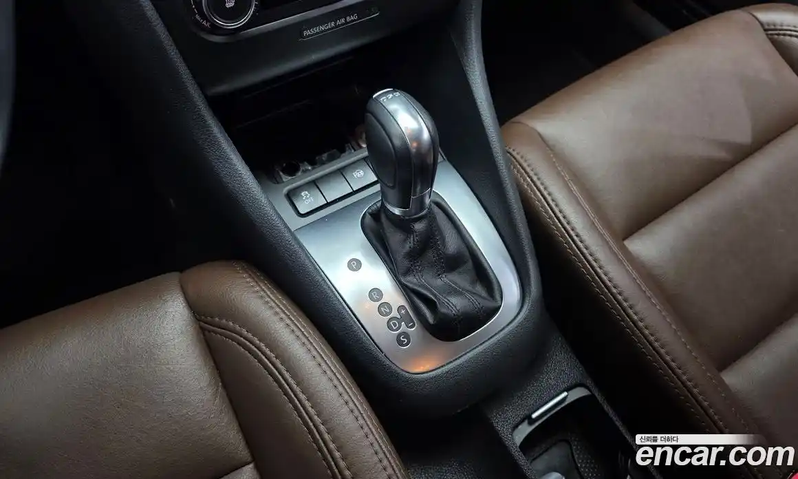 Volkswagen Golf 2013 1.6 Автомат в Москве № 272696, фото 9