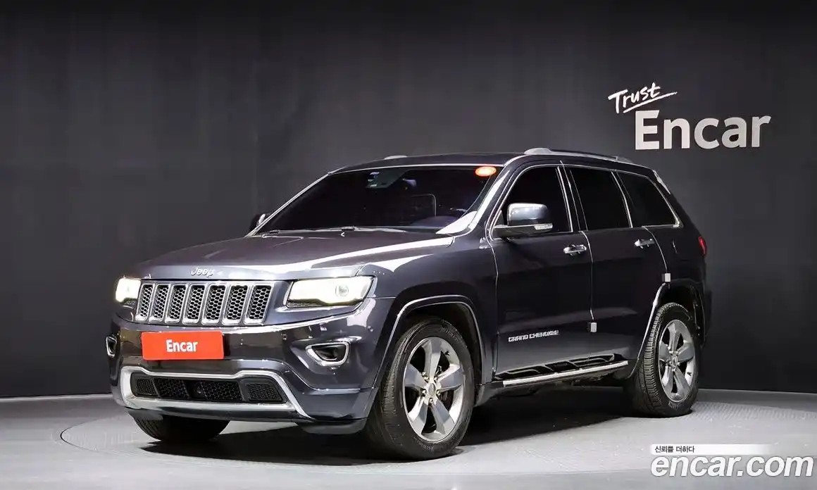 Jeep Cherokee 2015 3.0 Автомат в Москве № 278889, фото 16