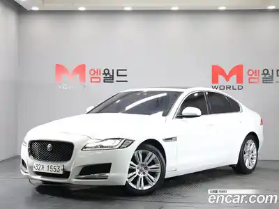 Jaguar XF, 2017