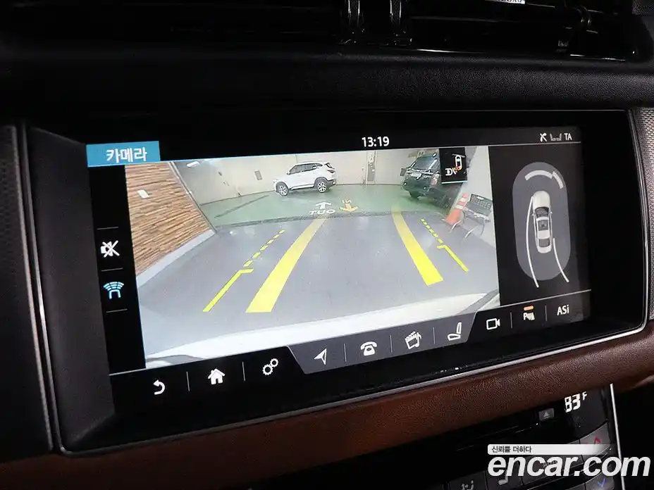 Jaguar XF 2017 2.0 Автомат в Москве № 284017, фото 11