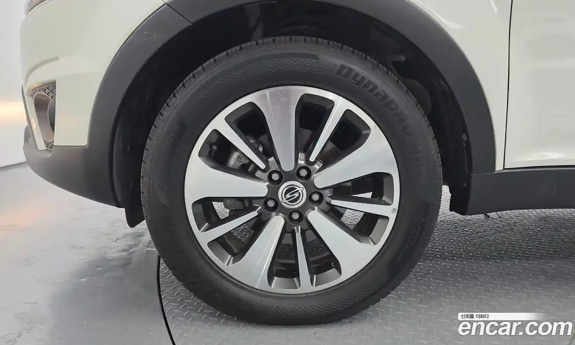 SsangYong Korando 2014 2.0 Автомат в Москве № 28474, фото 16