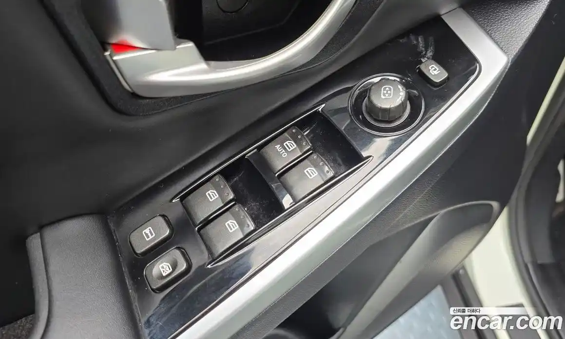 SsangYong Korando 2014 2.0 Автомат в Москве № 291027, фото 4