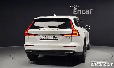 Volvo V60 2020 2.0 Автомат в Москве № 293752, миниатюра 11
