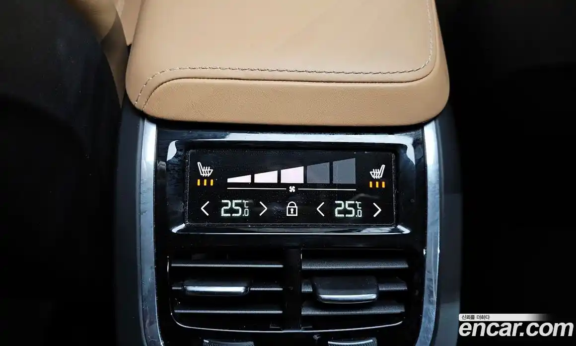 Volvo V60 2020 2.0 Автомат в Москве № 293752, фото 16