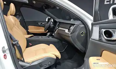 Volvo V60 2020 2.0 Автомат в Москве № 293752, миниатюра 10