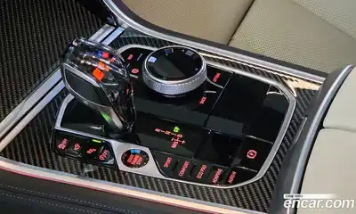 BMW 8-Series 2024 4.4 Автомат в Москве № 302600, миниатюра 9