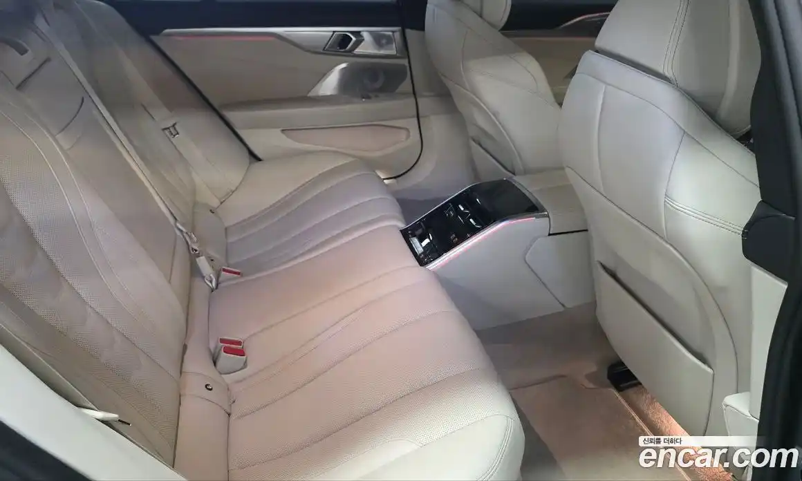 BMW 8-Series 2024 4.4 Автомат в Москве № 302600, фото 10