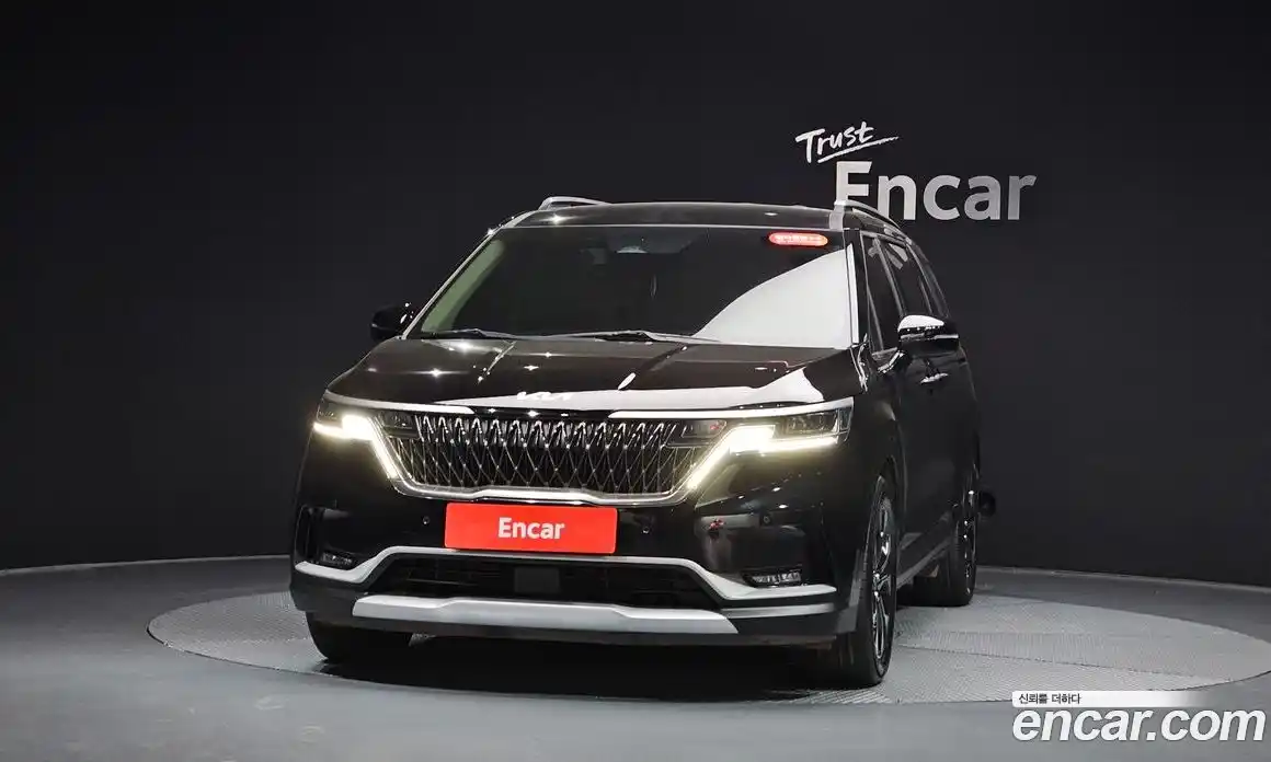 Kia Canival 2023 3.5 Автомат в Москве № 307967, фото 12