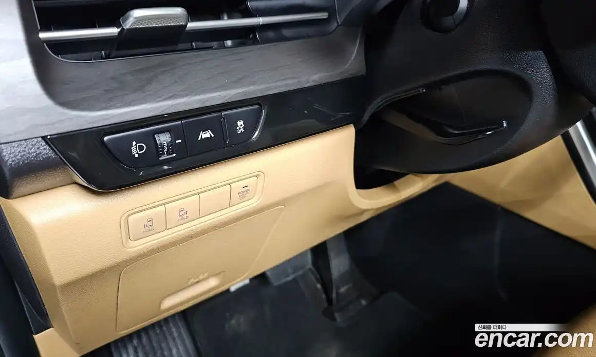 Kia Canival 2023 3.5 Автомат в Москве № 307967, фото 3