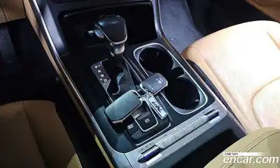 Kia Canival 2023 3.5 Автомат в Москве № 307967, миниатюра 4