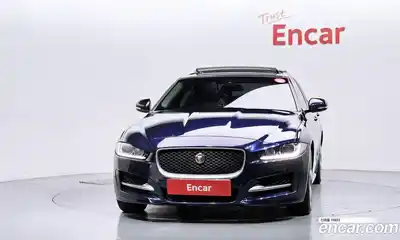 Jaguar XE, 2016