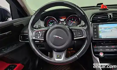 Jaguar XE 2016 2.0 Автомат в Москве № 311149, миниатюра 12