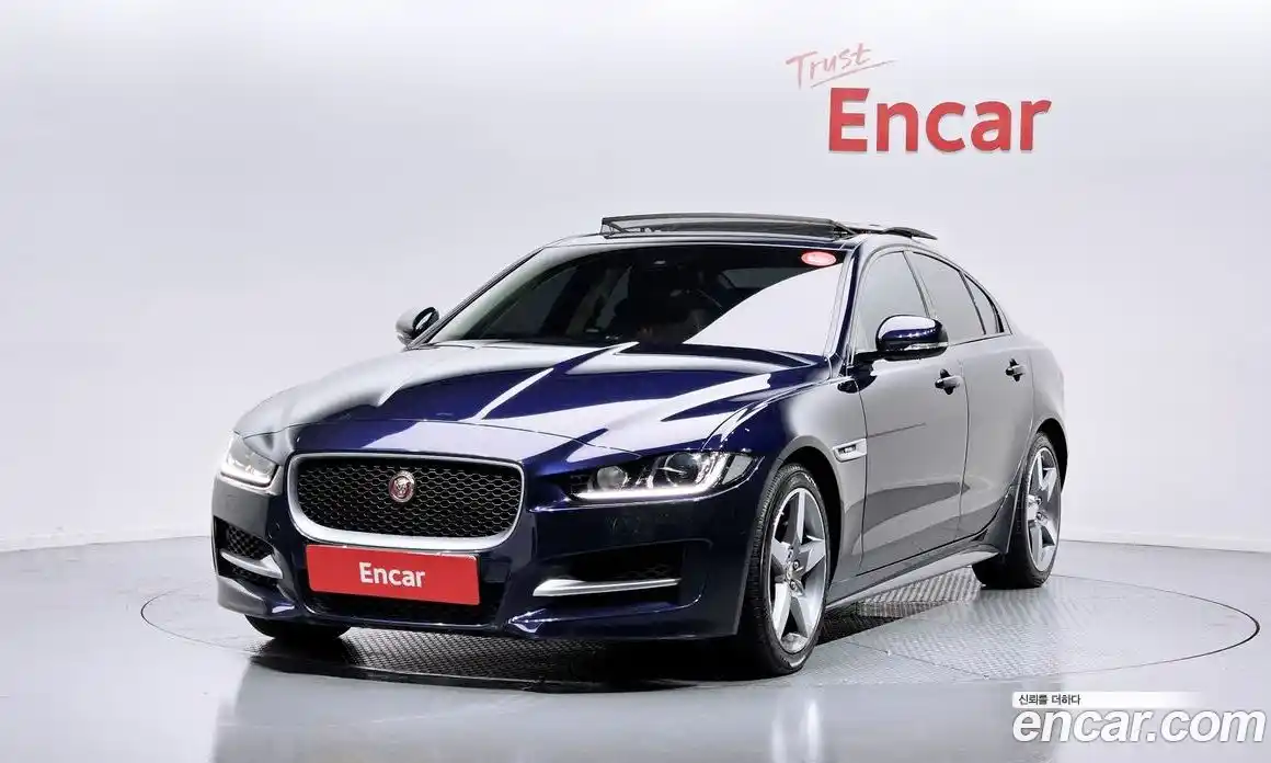 Jaguar XE 2016 2.0 Автомат в Москве № 311149, фото 13
