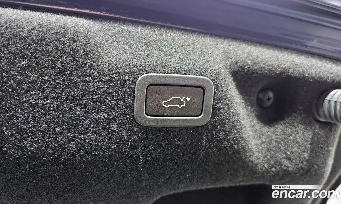 Jaguar XE 2016 2.0 Автомат в Москве № 311149, фото 19