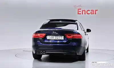 Jaguar XE 2016 2.0 Автомат в Москве № 311149, миниатюра 3