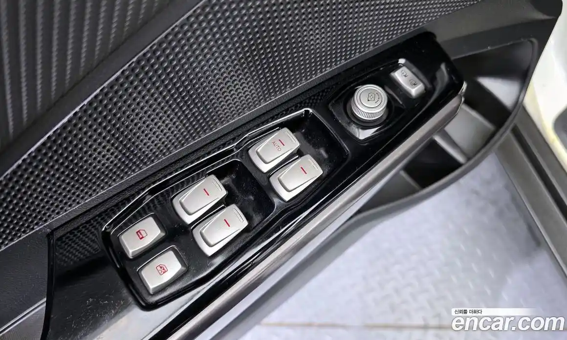 SsangYong TIBOLI 2019 1.6 Автомат в Москве № 31316, фото 10