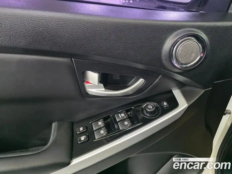 SsangYong Korando 2016 2.2 Автомат в Москве № 33225, фото 11