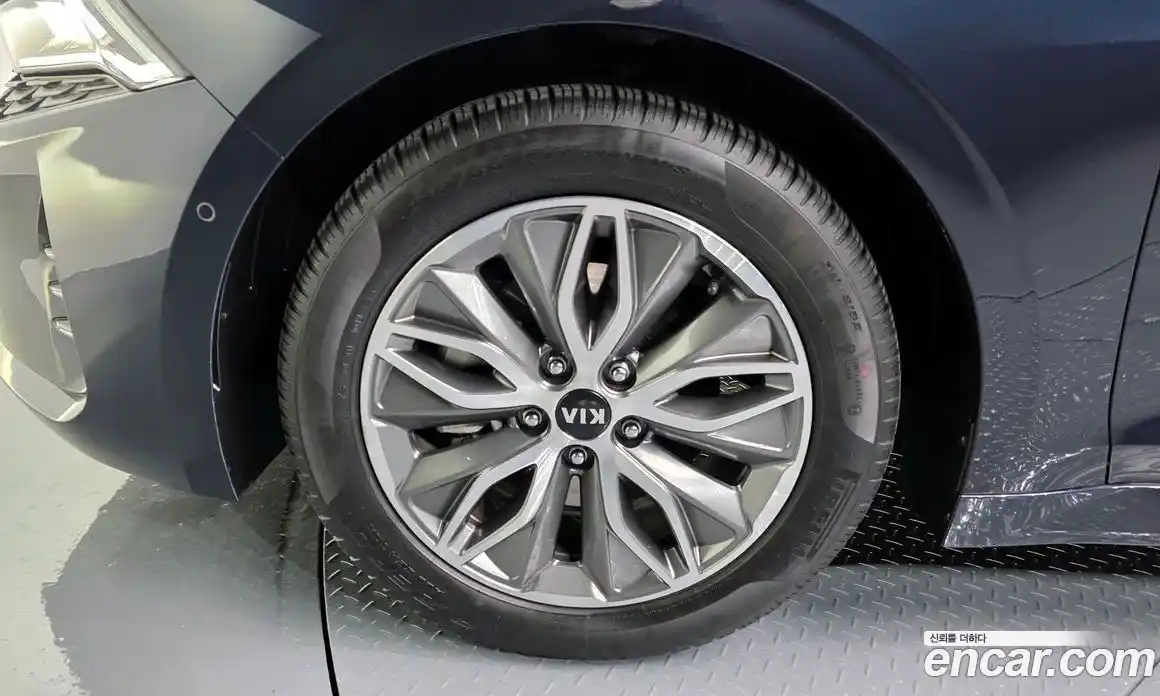 Kia K5 2021 2.0 Автомат в Москве № 337046, фото 17