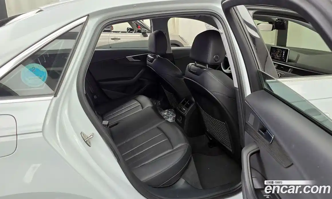 Audi A4 2018 2.0 Автомат в Москве № 343600, фото 19