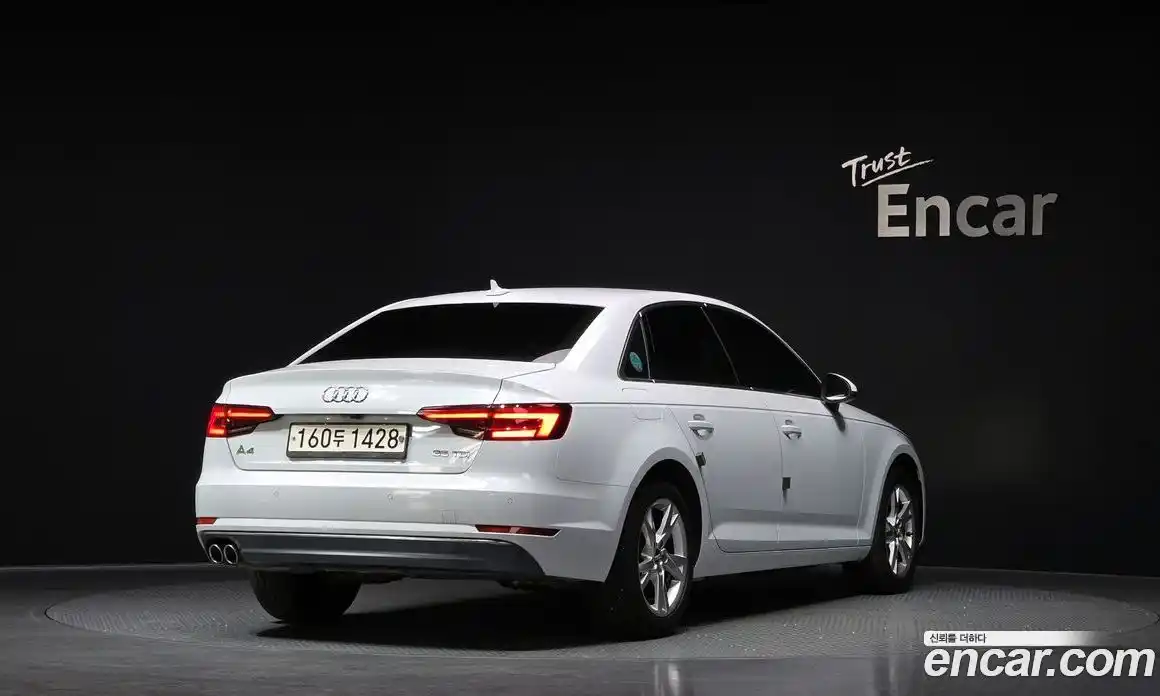 Audi A4 2018 2.0 Автомат в Москве № 343600, фото 20