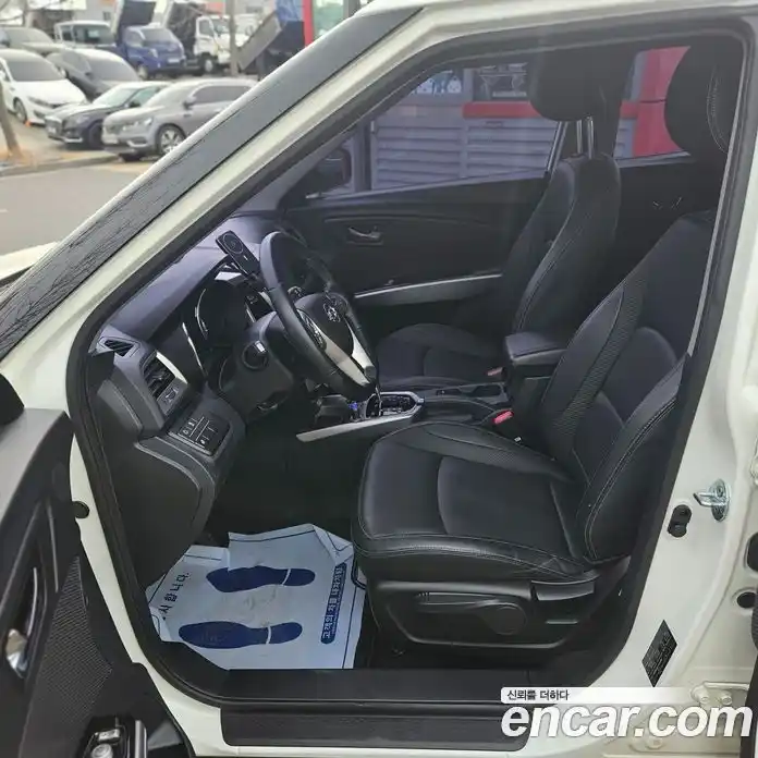 SsangYong TIBOLI 2015 1.6 Автомат в Москве № 34383, фото 15