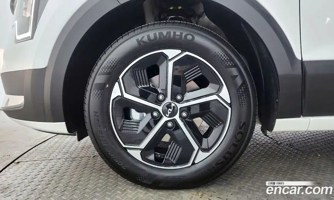 Kia Niro 2026 1.6 Автомат в Москве № 359946, фото 5